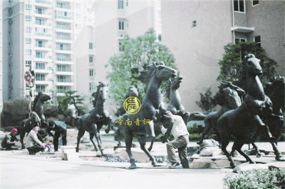 湖南长沙《八骏马》动物雕塑工程
